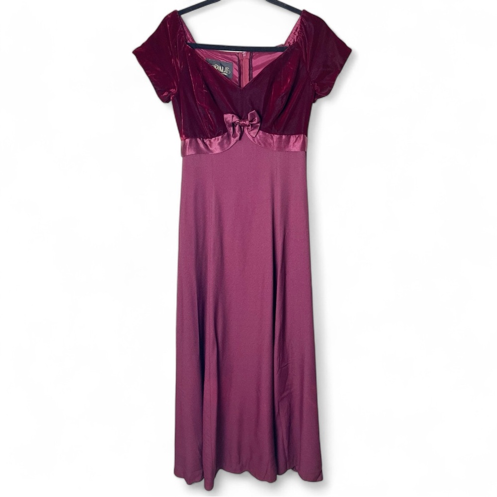 Loralie  - Women's Vintage Velvet Maxi Dress Burgundy 90s‎ Holiday - Sz. 10